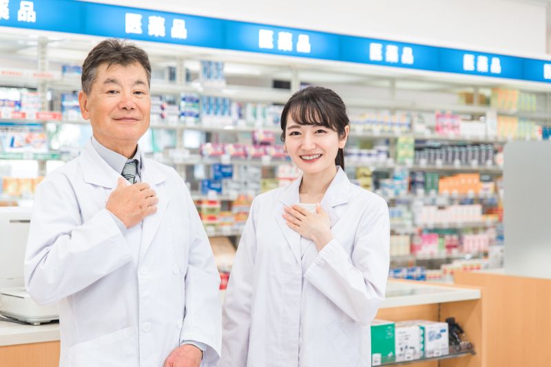 ドラッグストア店長の平均年収は？評価基準や年収アップの方法を転職コンサルタントが指南！