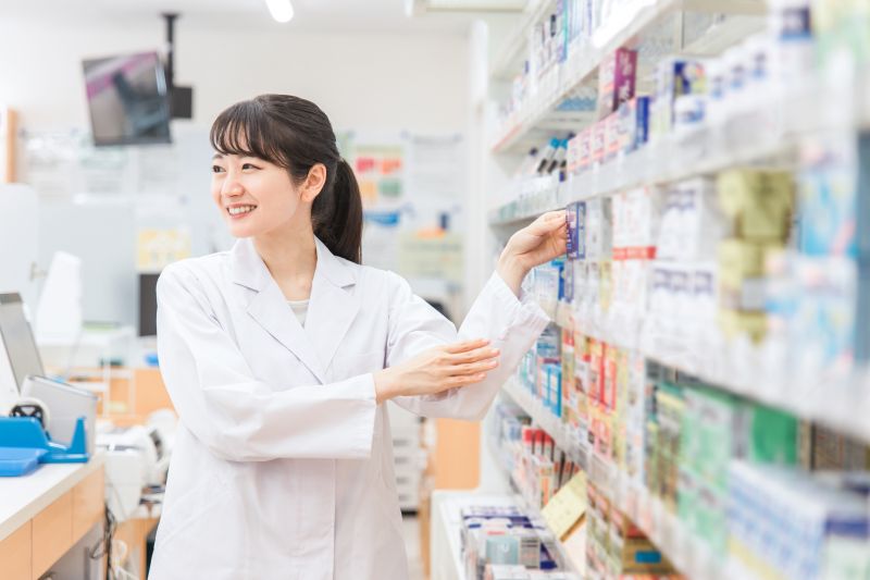 登録販売者に実務経験が必要な理由は？業務・職場の要件や証明の方法を解説