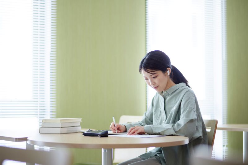 ドラッグストア勤務の登録販売者が年収を上げる4つの方法