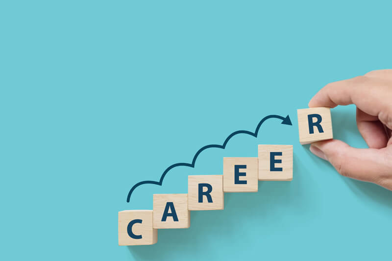 【店舗運営のプロに聞く】ドラッグストア店長のキャリアプランを考える＜プロに学ぶ登録販売者のマネジメント論＞