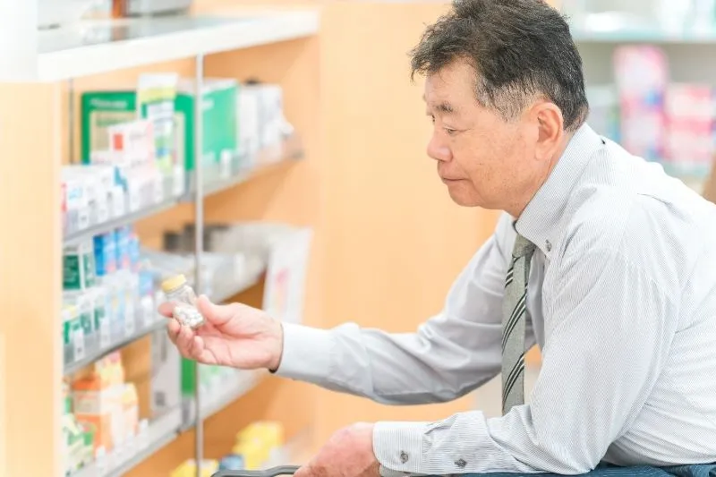 登録販売者が「濫用等のおそれのある医薬品」を販売する際の確認ポイント