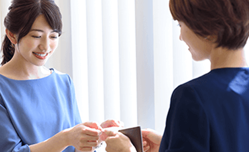 コンサルタントとキャリア相談のイメージ画像